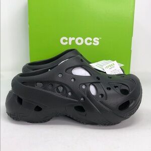 Crocs Caged 211141-001 Women’s Black Slip On Clogs- Size 7